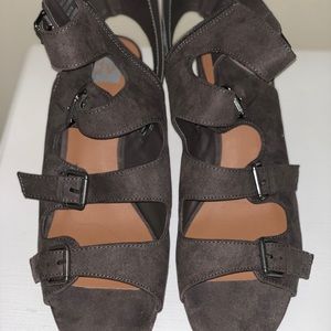 brown zip up sandals with small wedge